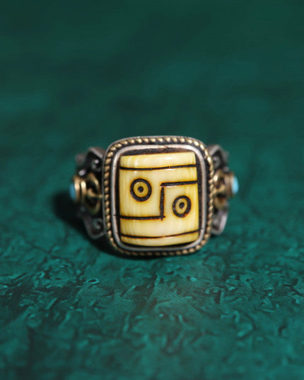 【Unique Item】Handcrafted Silver Ring with Etched Dzi Bead