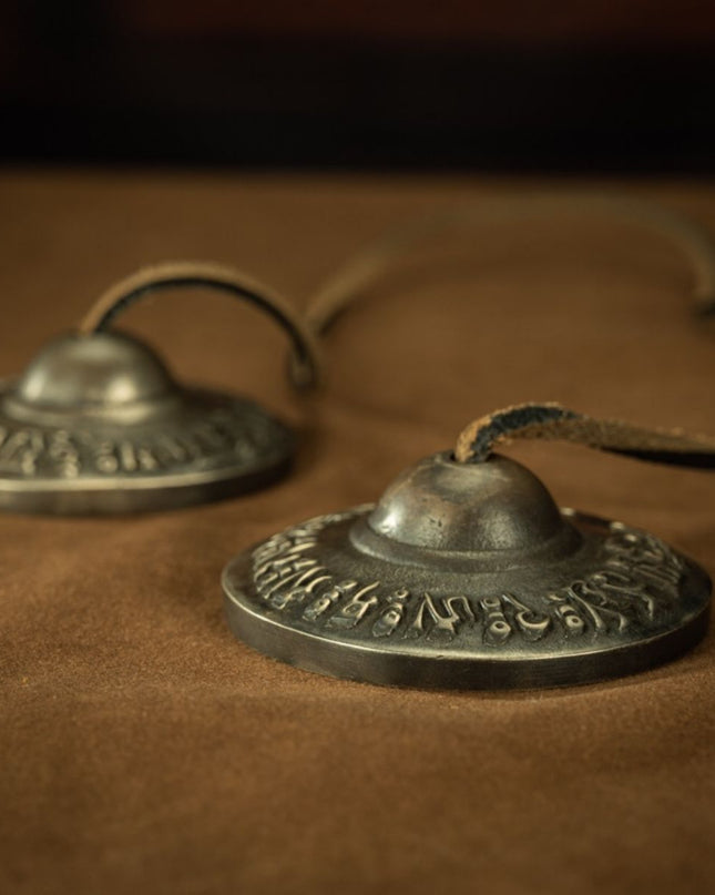 Qing Dynasty Tibetan Antique Six-Syllable Mantra Ting Sha Bell Lima Copper Sera Monastery