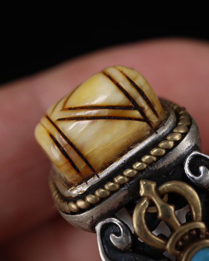 【Unique Item】Hand-Forged Tibetan Silver Dazi Ring