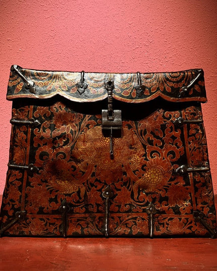 17th Century Painted Kirtimukha Tibetan Antique Storage Box Furniture from Central Tibet