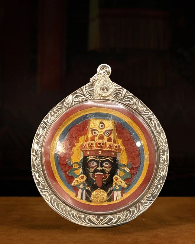 Silver-Cased Zaki enhance financial luck.