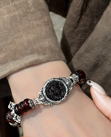 Silver Blood Amber Zakirum Inlay Bracelet