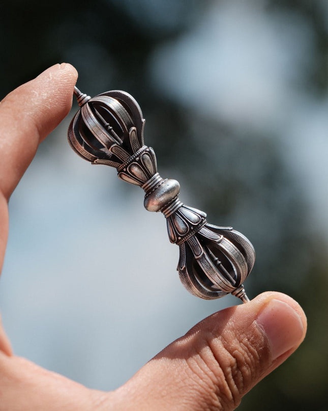 Nine-Petaled Lotus Throne Vajra with Silver Necklace