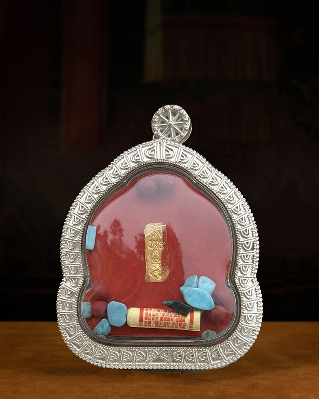 Silver-Cased Green Tara obstacle removal
