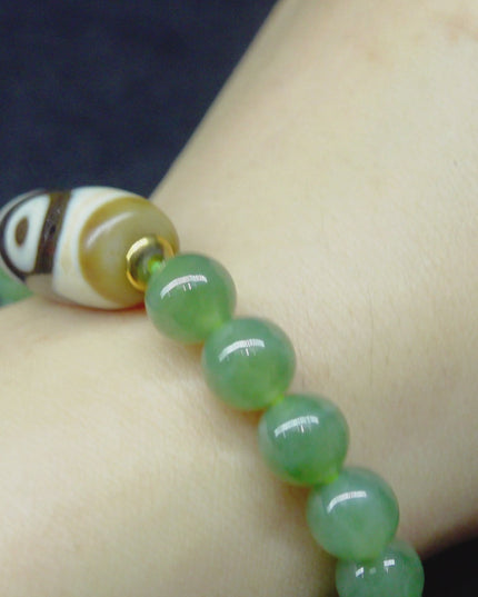 【Unique Item】 Jade Tiger Tooth Three Eyes Fortune, Prosperity and Longevity Lucky Charm Bracelet