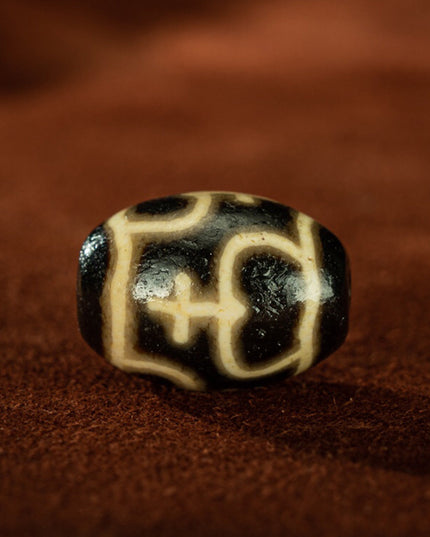 Daro Aquarius Old Dzi Beads Tibetan Millennium Dzi Beads Yellow and Pure
