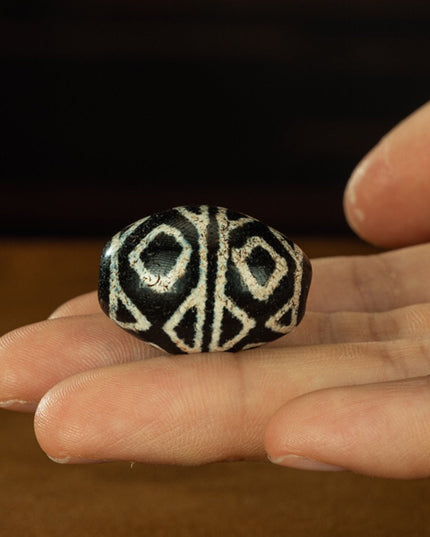 Hollow Tiger Tooth Vajra Six Eyes Old Dzi Beads Tibetan Millennium Dzi Beads Inlaid Erosion Special and Rare