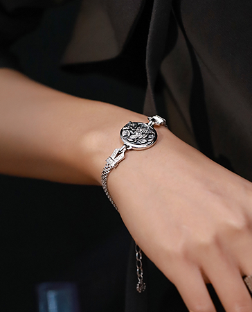 Himalayan female goddess of wealth Zakirum bracelet for prosperity