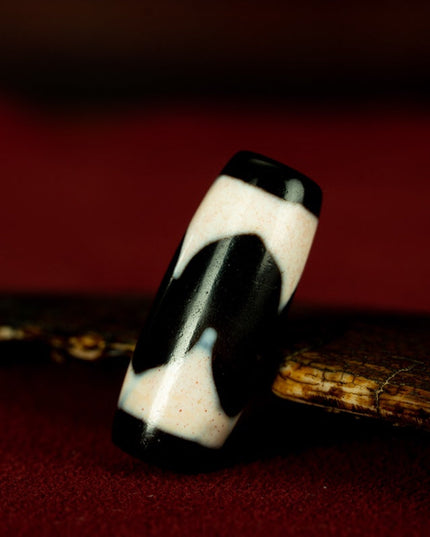 Tiger Tooth Old Dzi Beads Tibetan Millennium Dzi Beads Full of Pure Cinnabar