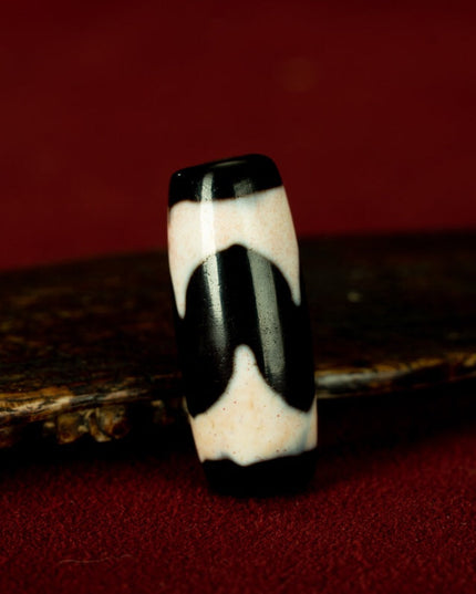 Tiger Tooth Old Dzi Beads Tibetan Millennium Dzi Beads Full of Pure Cinnabar