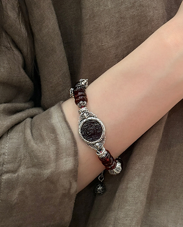 Silver Blood Amber Zakirum Inlay Bracelet