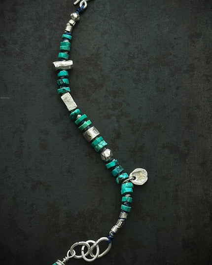 【Unique Item】 Wilderness Wind: Raw Turquoise and Silver Bead Bracelet