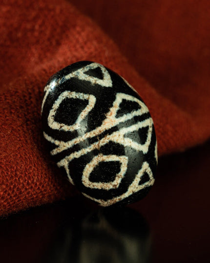 Hollow Tiger Tooth Vajra Six Eyes Old Dzi Beads Tibetan Millennium Dzi Beads Inlaid Erosion Special and Rare