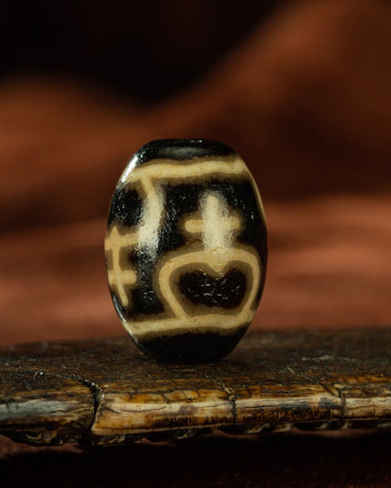 Daro Aquarius Old Dzi Beads Tibetan Millennium Dzi Beads Yellow and Pure