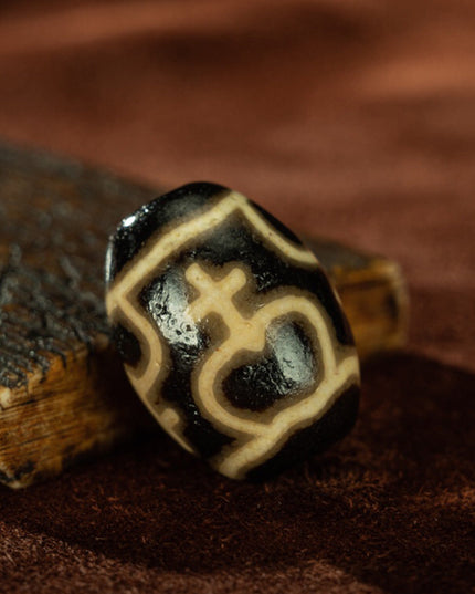 Daro Aquarius Old Dzi Beads Tibetan Millennium Dzi Beads Yellow and Pure