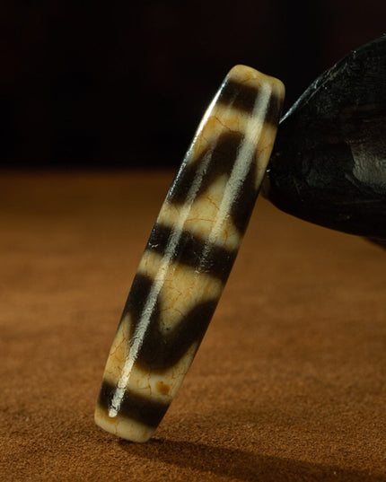 Yellow Tooth Double Tiger Teeth Old Dzi Beads Tibetan Millennium Dzi Beads Calcification