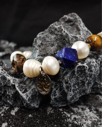 Regal Pearl Lapis Lazuli Himalayan Bracelet
