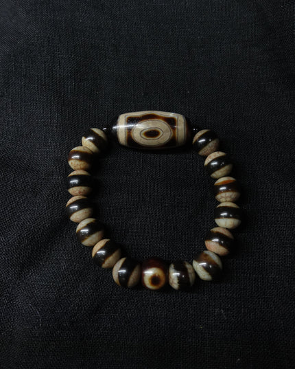 【Unique Item】 Six-word maxim one eye Dzi bead bracelet