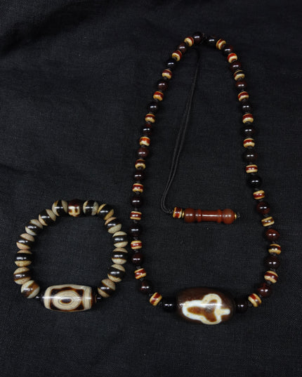 【Unique Item】 Old Agate Six-Syllable Mantra Bodhi Dzi Bead Necklace
