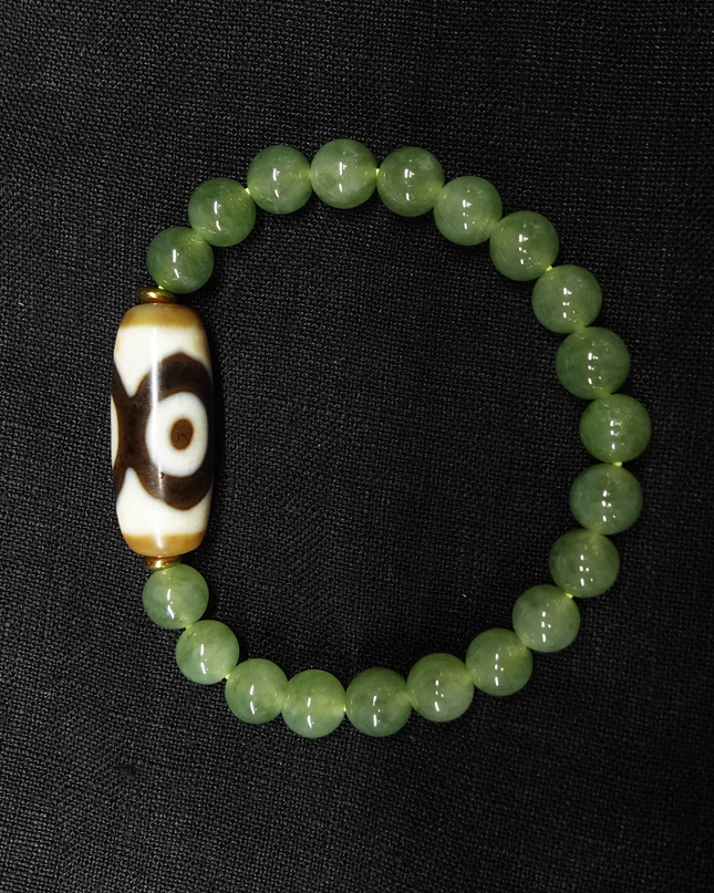 【Unique Item】 Jade Tiger Tooth Three Eyes Fortune, Prosperity and Longevity Lucky Charm Bracelet