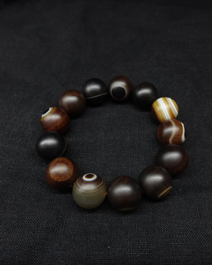【Unique Item】 Sacred Eye Dzi bead bracelet