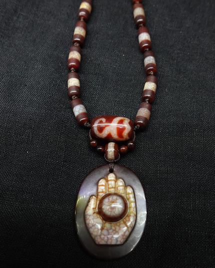 【Unique Item】 Noble Person Lotus Buddha Hand Seal Dzi bead  Necklace