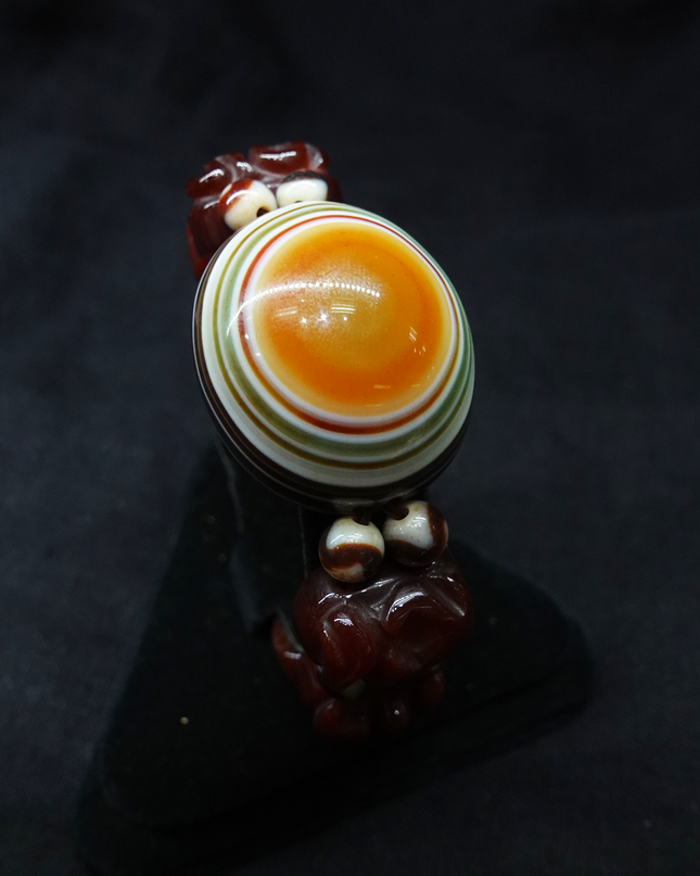 【Unique Item】God of Wealth Mantra Rainbow Dzi Bead Bracelet