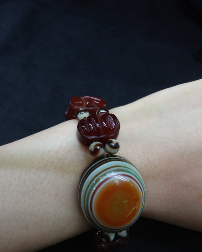 【Unique Item】God of Wealth Mantra Rainbow Dzi Bead Bracelet