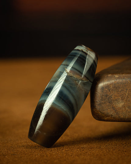Blue-Chint Agate Eye Pendant – Mystical Swirls of Tibetan Craftsmanship