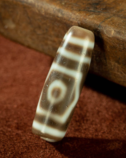 Pure Three-Eye Dzi Pendant – Ancient Wealth Guardian