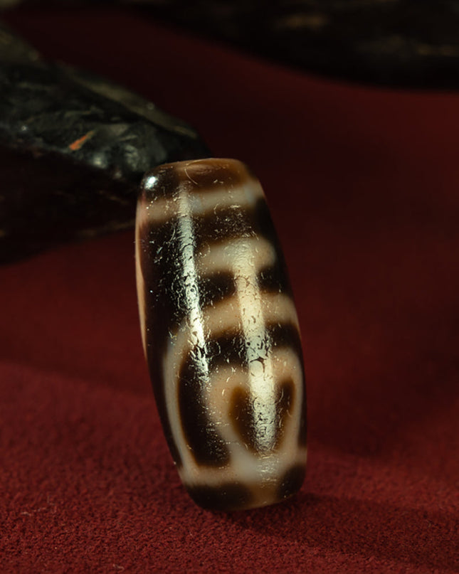 Antique Long Treasure Vase Pendant – Rare Dzi Energy Charm