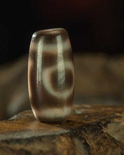 Eternal Grace Nine-Eye Dzi Pendant – Vintage Shale Treasure
