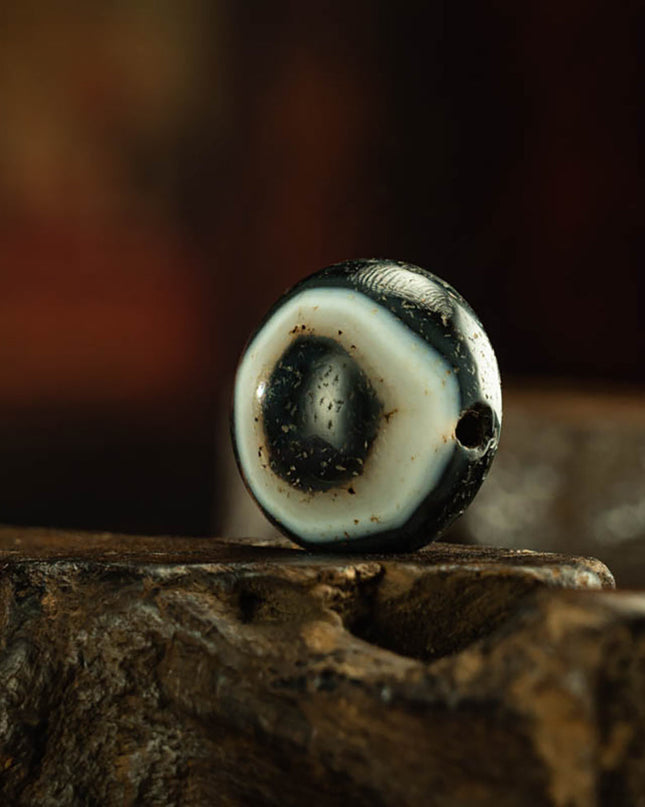 Tibetan East Rare Blue Aura Pendant