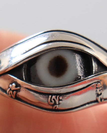 Eye of Protection Dzi Agate & 925 Silver Ring