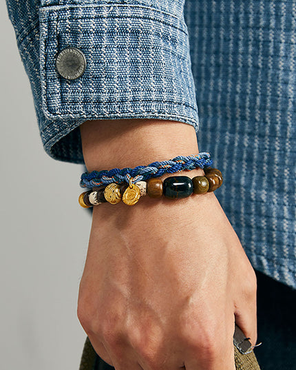 The Pure Essence Agate & Sandalwood Bracelet