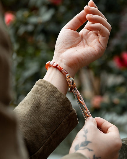 South Red Agate Bracelet – A Talisman of Good Fortune and Wealth