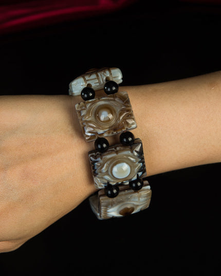 Qing Dynasty Dzi Bead Enlightened Eye Bracelet – Wisdom Energy and Spiritual Protection