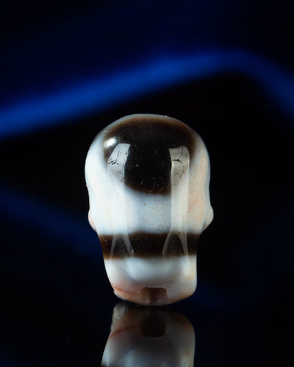 Courage Talisman Pendant – Nine-Eye Skull Dzi Bead with Gemstone Inlay