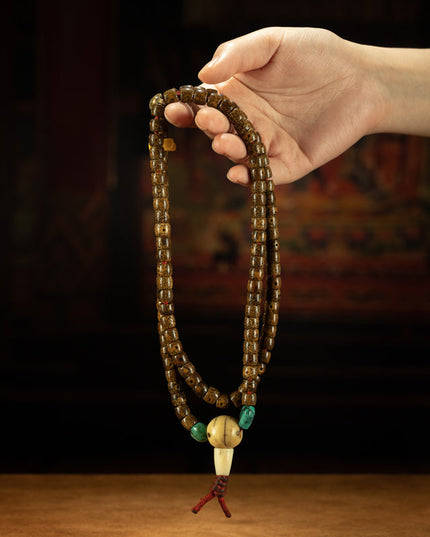 Ancient Harmony – Qing Dynasty Star-and-Moon Bodhi Mala Necklace