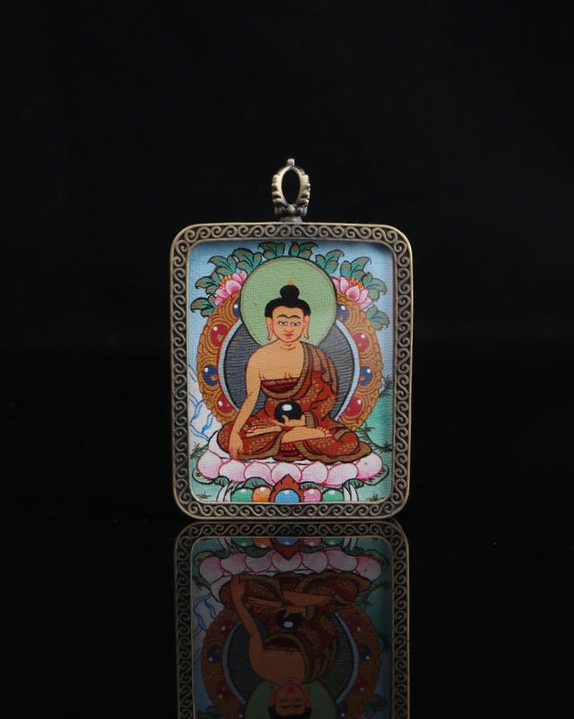 Shakyamuni Buddha Tibetan Thangka Pendant with Eight Auspicious Tibetan Signs Shell