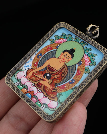 Shakyamuni Buddha Tibetan Thangka Pendant with Eight Auspicious Tibetan Signs Shell