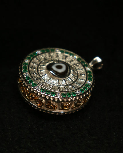 Prosperous Eye Dzi Bead Pendant – Symbol of Protection & Abundance