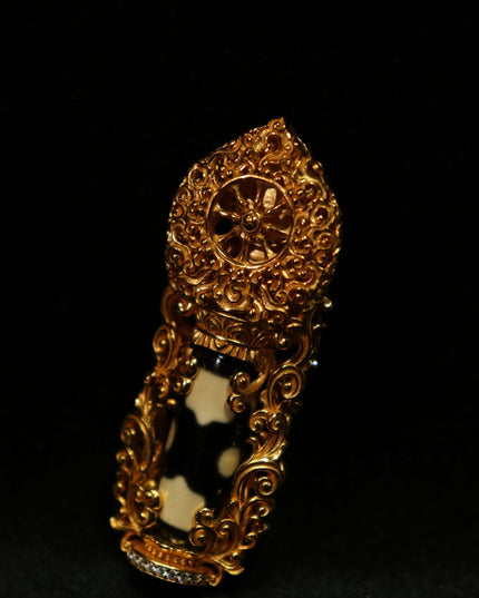 Prosperity Guardian Pendant – Dzi Beads, Gold-Plated Design for Wealth and Protection