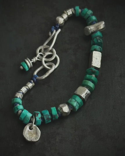 【Unique Item】 Wilderness Wind: Raw Turquoise and Silver Bead Bracelet