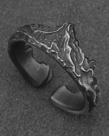Mount KailashSilver Ring – Handcrafted Symbol of Serenity